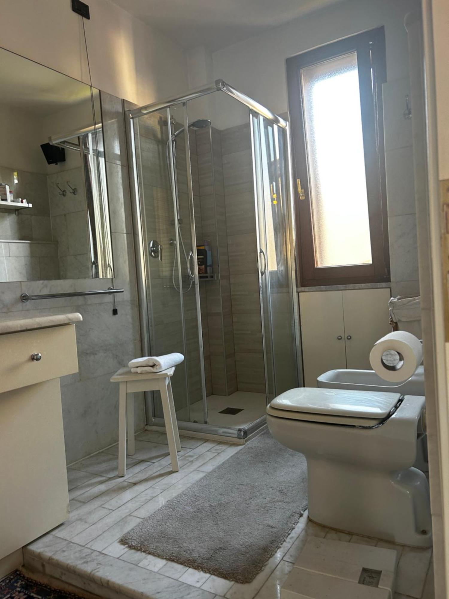 דירות רומא La Finestra Su San Pietro Terrace And View מראה חיצוני תמונה